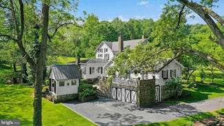 282 Crabapple Ln, East Stroudsburg, PA 18302