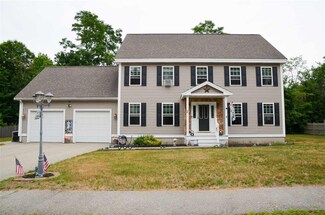 2 Violette Ln, Seabrook, NH 03874