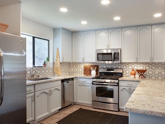 11131 Ragan Way, Grass Valley, CA 95949