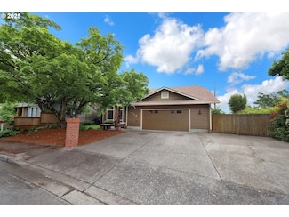 915 Marquet Way, Eugene, OR 97401