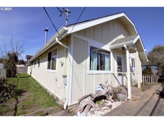 1100 N Lake Rd, Lakeside, OR 97449
