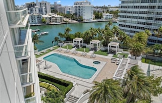 10 Venetian Way Unit 906, Miami Beach, FL 33139