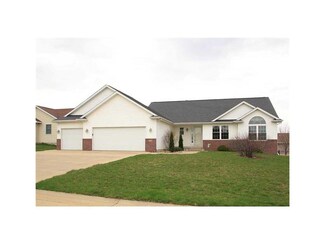 119 C Ave, Atkins, IA 52206