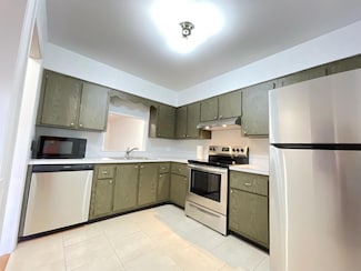 2302 Sunrise Blvd Unit 202, Fort Pierce, FL 34982