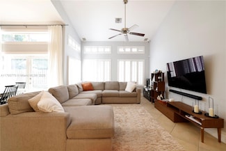 10181 NW 4th St, Plantation, FL 33324