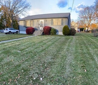 430 Wood St, Somerset, MA 02726