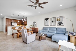 7781 Paddock Place, Davie, FL 33328