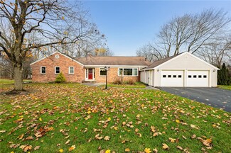 1201 Summit Dr, Newark, NY 14513