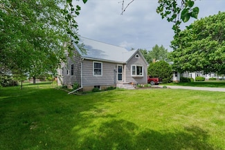 114 E State Route 116, Benson, IL 61516