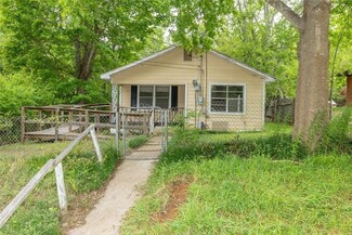 501 Future St, Palestine, TX 75801