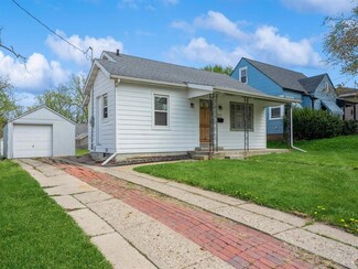 3927 13th St, Des Moines, IA 50313
