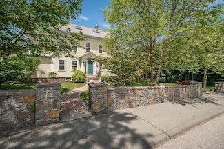 46 High St Unit 3, Rockport, MA 01966