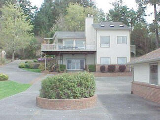 1121 7th Ct, Fox Island, WA 98333
