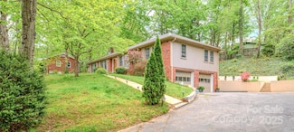 6 Chipmunk Cove Rd, Asheville, NC 28804