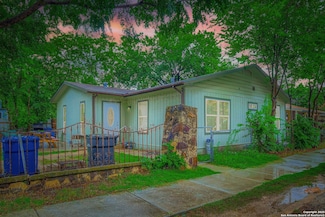 209 N Picoso St, San Antonio, TX 78207
