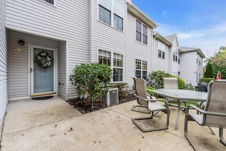 319 Deuce Dr, Wall Township, NJ 07719