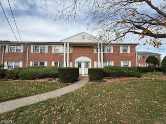 78 Manchester Ct Unit 89, Wayne, NJ 07470