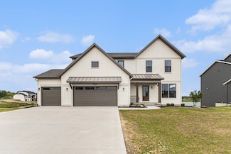 10495 Poppy Ln, Allendale, MI 49401