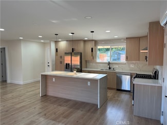 6520 Debs Ave, West Hills, CA 91307