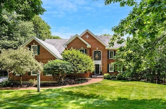 11 McAfee Farm Rd, Bedford, NH 03110