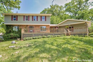 8807 Dorr Rd, Wonder Lake, IL 60097
