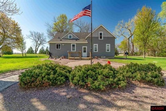 55173 210th St, Wells, MN 56097