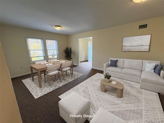 3 Brookwood St, Glen Head, NY 11545