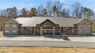 235 Bishops Cap Cir Unit 102, Townsend, TN 37882