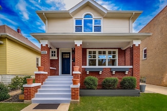 5221 W Cornelia Ave, Chicago, IL 60641