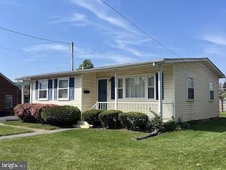 210 Clymer Ave, Front Royal, VA 22630