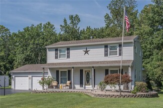 25 Dean Rd, Spencerport, NY 14559