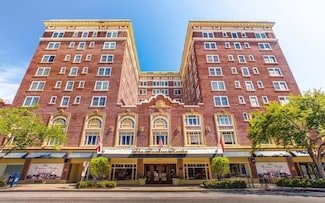 411 1st Ave N Unit 702, St. Petersburg, FL 33701