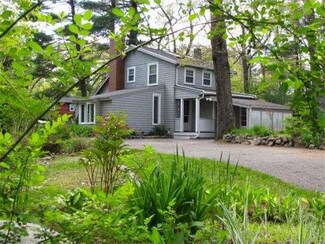 18 Colrain Rd, Topsfield, MA 01983
