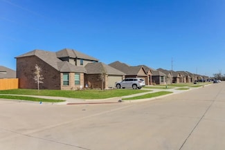 1033 Wheatfield Ln, Crowley, TX 76036