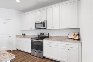 2563 Fieldsway Dr, Chesapeake, VA 23320