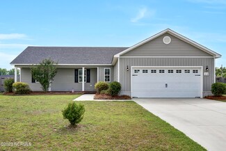 210 Wingspread Ln, Beulaville, NC 28518