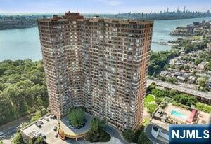 100 Old Palisade Rd Unit 1112, Fort Lee, NJ 07024