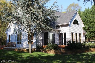 658 Oxbury Rd, Gibson Island, MD 21056