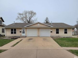 504 S Concord St, Davenport, IA 52802