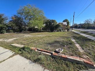 2019 El Paso St, San Antonio, TX 78207