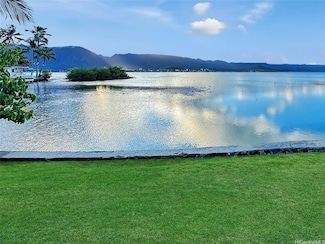 44-327 Kaneohe Bay Dr, Kaneohe, HI 96744