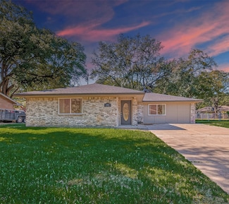 1611 Drexel Dr, Katy, TX 77493