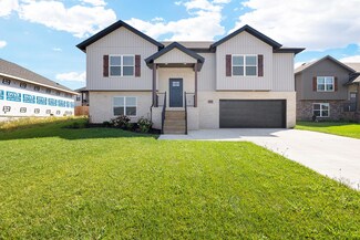 1104 S Swift Ave, Ozark, MO 65721
