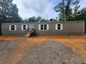 1132 White Fir Rd, Gladewater, TX 75647