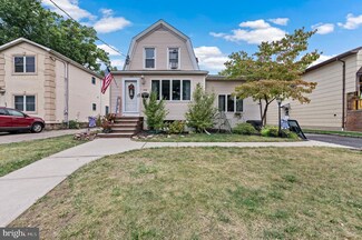 158 Lexington Blvd, Clark, NJ 07066