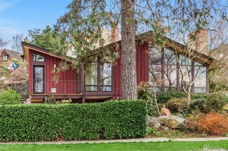 3904 NE Belvoir Place, Seattle, WA 98105
