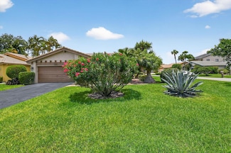 5743 Lakeview Mews Cir, Boynton Beach, FL 33437