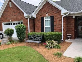 137 Regency Row SW, Calhoun, GA 30701