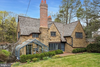 1009 Westview St, Philadelphia, PA 19119
