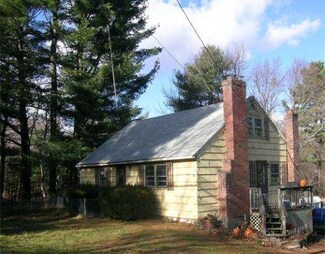 950 Blandford Rd, Russell, MA 01071